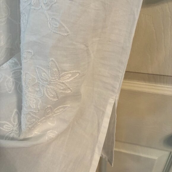 White Cotton Blouse - NWT - Picture 8 of 11